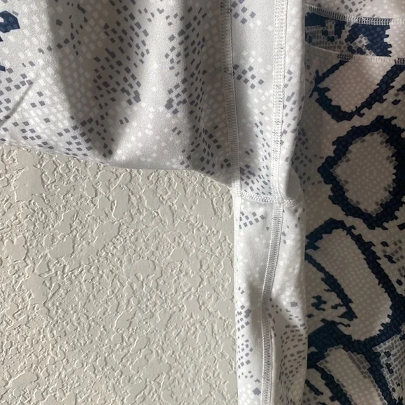 la Society Snake Print Leggings - Picture 8 of 8